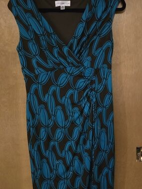 London Style Sleeveless Dress Size 10
